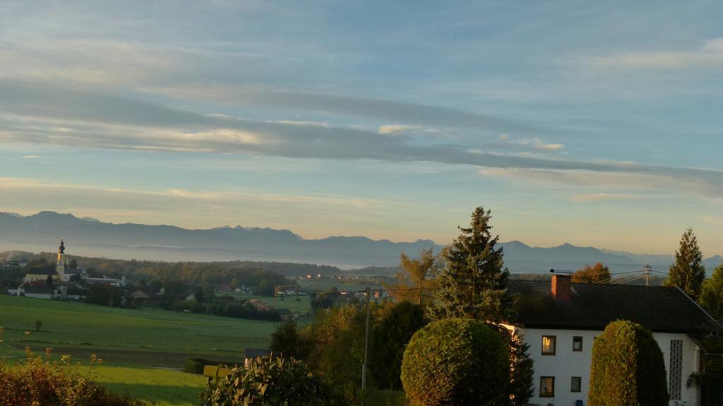 Landgasthof Entenwirt Tarsdorf Exterior foto